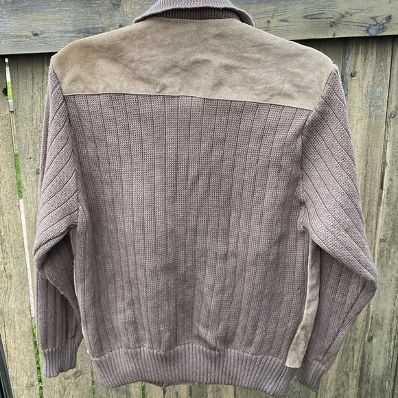 VINTAGE NORTHWEST TERRITORY Cable Knit Acrylic, Genuine Leather Jacket ~6463-001 - Picture 2 of 6